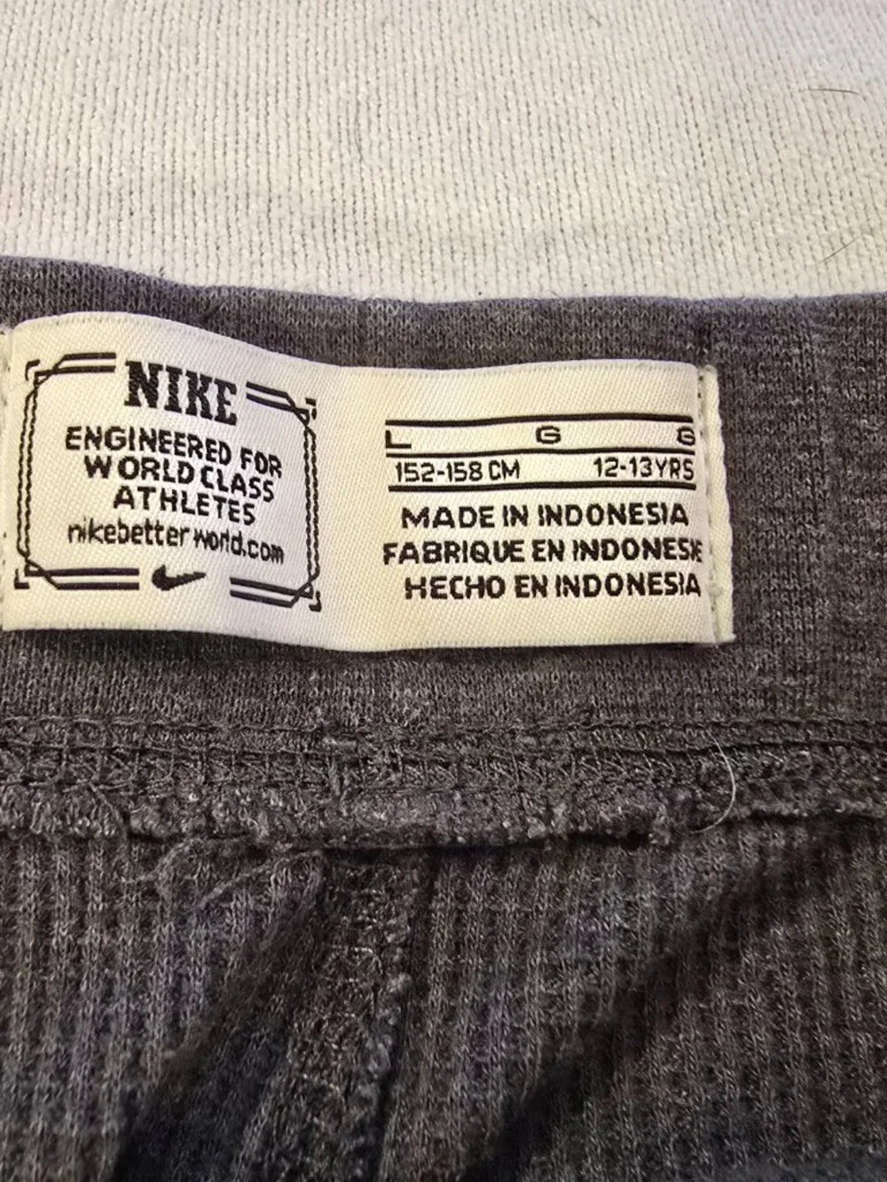 Nike Youth Waffle Knit Sweatpants - Charcoal Gray - Size Large (12-13 Yrs)